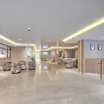 Royal Regency Suites Marina