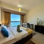 Sea View 2Br In Jbr
