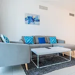 Rh- Modern Elegance 2Br, Prime Location, Walk To Dubai Mall