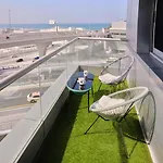 Stylish 1 Bedroom With Sea View - Sunset View