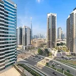 Vayk - Stylish Studio With Iconic Burj Khalifa Views