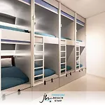 Jbr Beachfront Stay