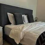 Sunkissed Holiday Homes 4Br On Jbr Beach