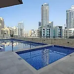 Airy And Cozy 2-Bedroom Apartment With Marina Views In Dec Tower 2
