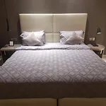 1 Bedroom Tower D Paramount Apt