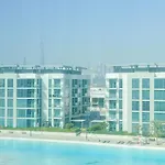 Azure - 1-Bed Luxury By Crystal Lagoon, Downtown