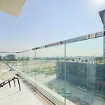 Azure - 1-Bed Luxury By Crystal Lagoon, Downtown