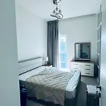 Studio Hotel Apartment Brand New Azizi Riv 14