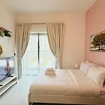 Lawnz Luxury Furnished Studio With Balcony Swimming Pool Gym Kids Play Ground