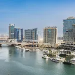 Apartment In Downtown Dubai