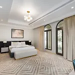 Frond D, Beachfront Villa, Palm Jumeirah - Mint Stay Homes
