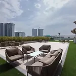 Modern 1Br Retreat Creek Vistas