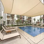 Luxe 1Br In Orchid Creek With Balcony Pool & Gym
