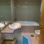 Crown Tower - Single Rooms For Males