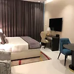 Damac Upper Crest In Downtown Holiday Homes