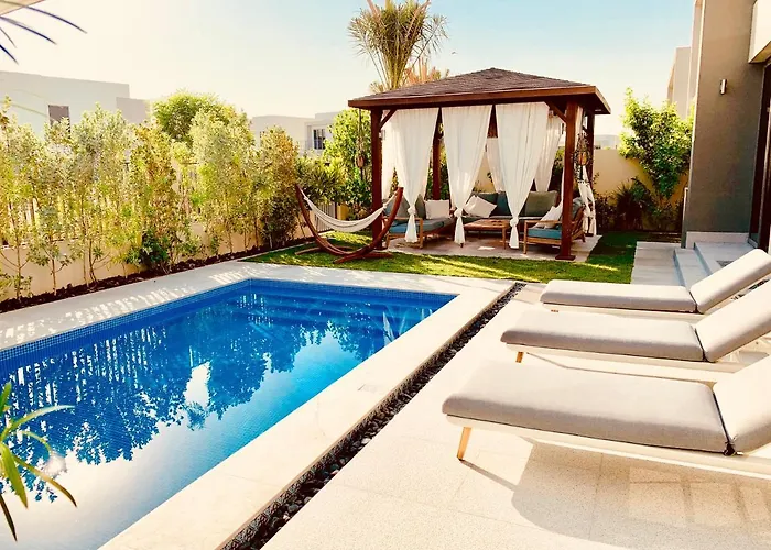 The Sunshine Villa
