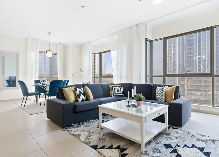 Stylish Apartment With Partial Burj Khalifa View