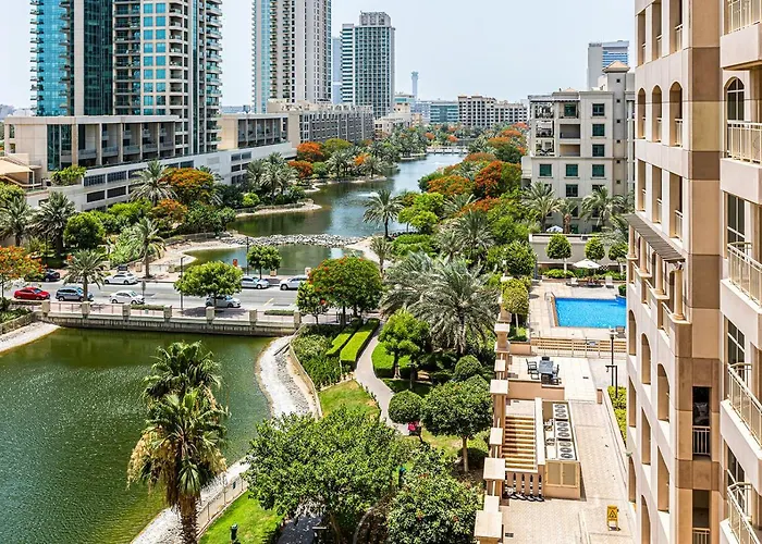 Mosela Tower By Emaar, The Views And Greens