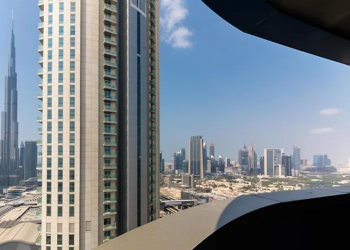 Maison Privee - Luxury Urban Retreat With Burj Khalifa Views