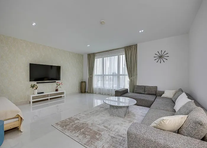Partial Sea View 2 Bd Apartment In Jbr Murjan
