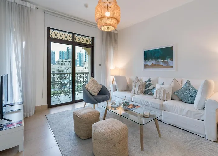 Spacious 2Bedroom With Burj View In Downtown Dubai