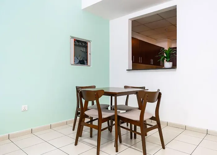 Premium 1 Bed Apartment In Autumn, Jvc