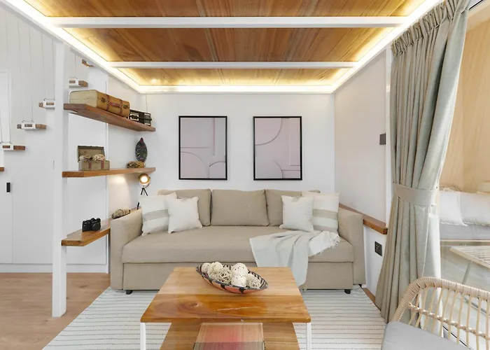 Extraordinary Loft Living In Jvc By Suiteable