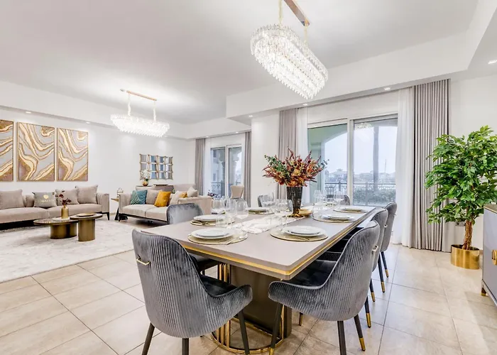 Globalstay. Luxury 3 Bedroom + Maid Townhouse With Sea View