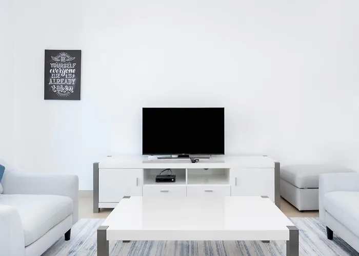 Stunning Sea And Marina Views / 2 Bedroom Penthouse / Dubai Marina