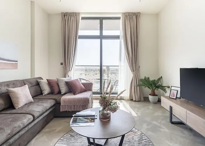 Frank Porter - Majestique Residence