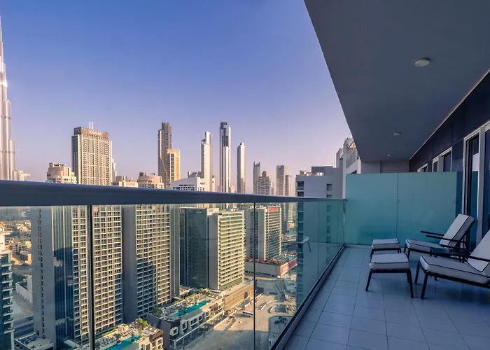 Luxury Top Floor Apt With Full Burj Khalifa View