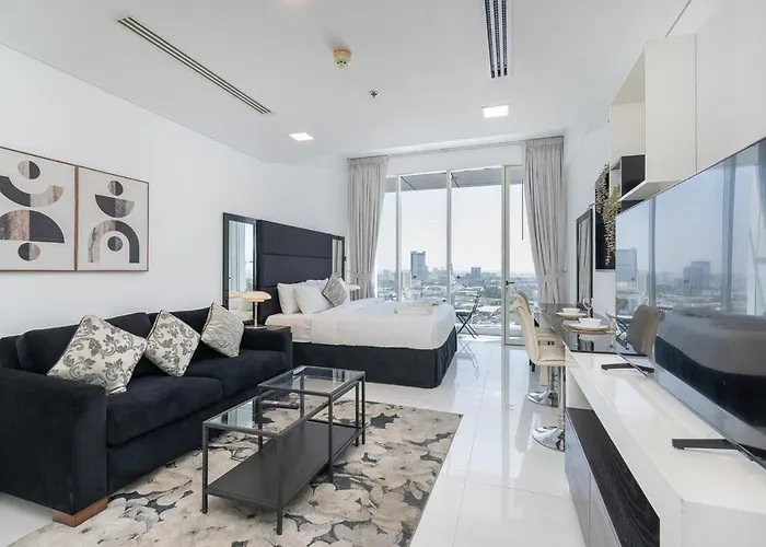 Phenomenal Flat In Sports City