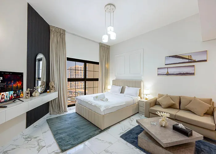 Comfortable Studio With Dubailand Vibes