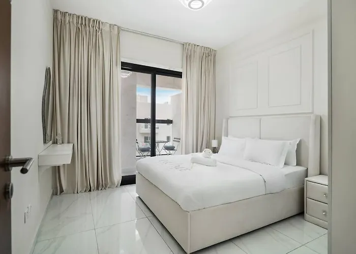 Luxury 1Br With Balcony - Pool