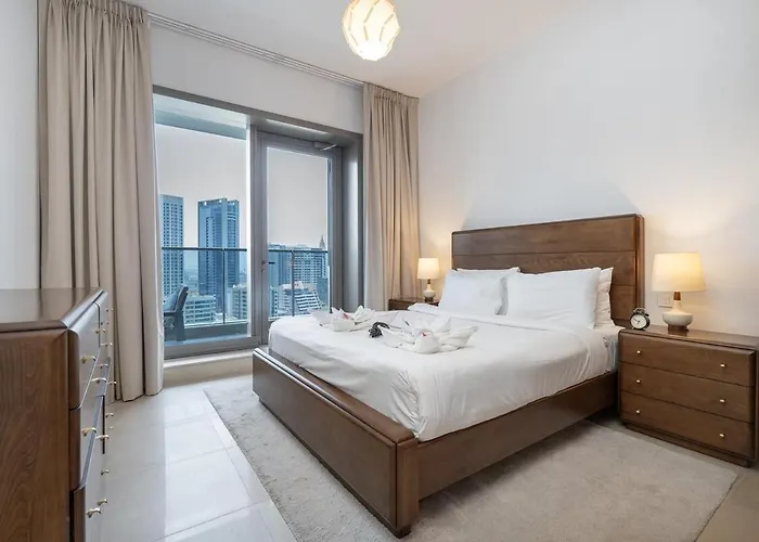 Wonderful 1-Bedroom With Canal View At Sparkle Tower In Dubai Marina