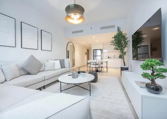 Stay Comfortably In Spacious 2Bedroom Apartment In Downtown