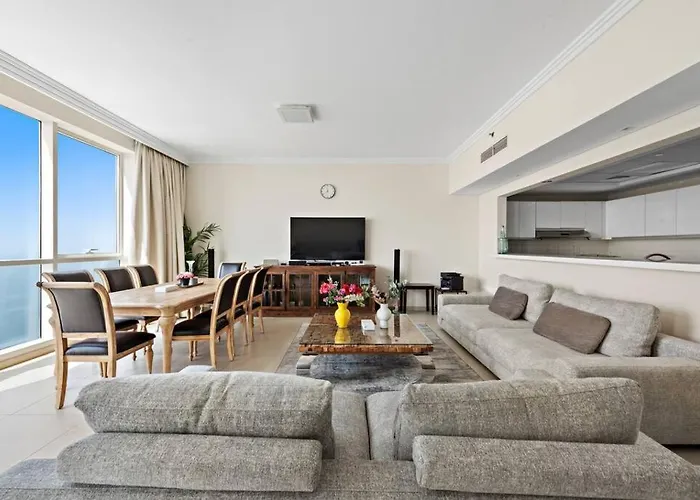 Entire 3 Bedroom With Direct Beach Access