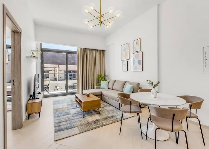 Waves - Spacious 1Br With Balcony In Jvc