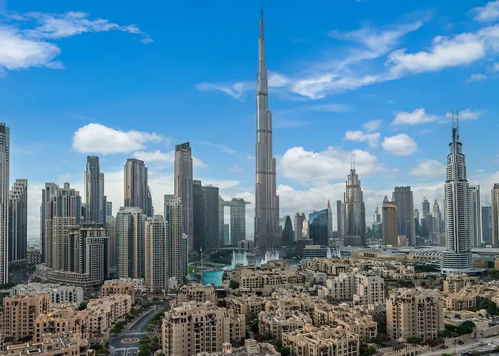 Elegant 1 Bedroom Apartment I Burj Khalifa & Fountain Views I Free Gym, Pool, Wi-Fi, Parking & Ps5 I By Skyline Serenity