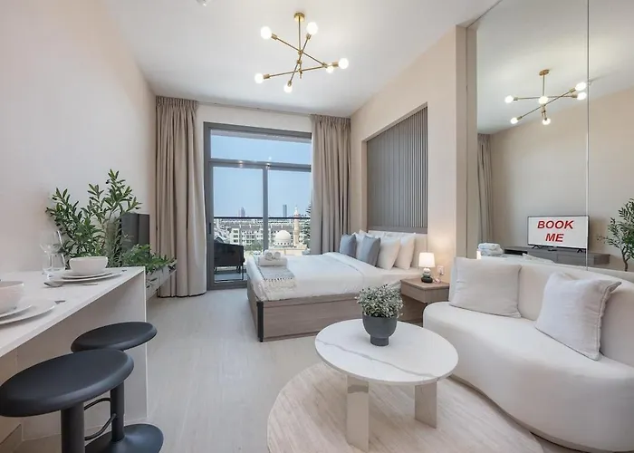 Chic & Cozy Studio Apartment At Laya Heights