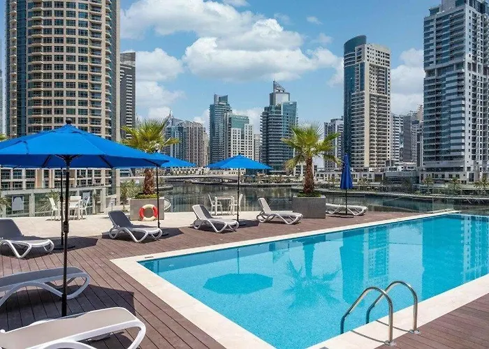 Sleek 1 Bedroom With Views Of Dubai Marina