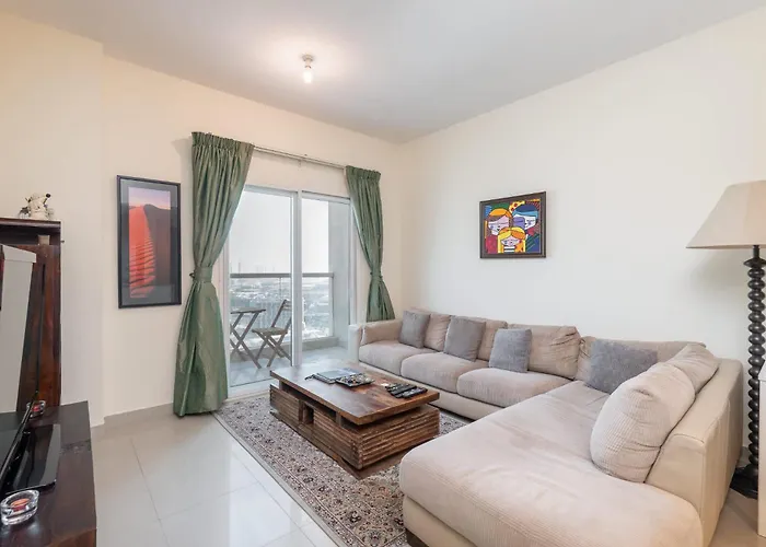 Charming, Sun-Filled 1-Bedroom In Red Residence, Dubai Sports City