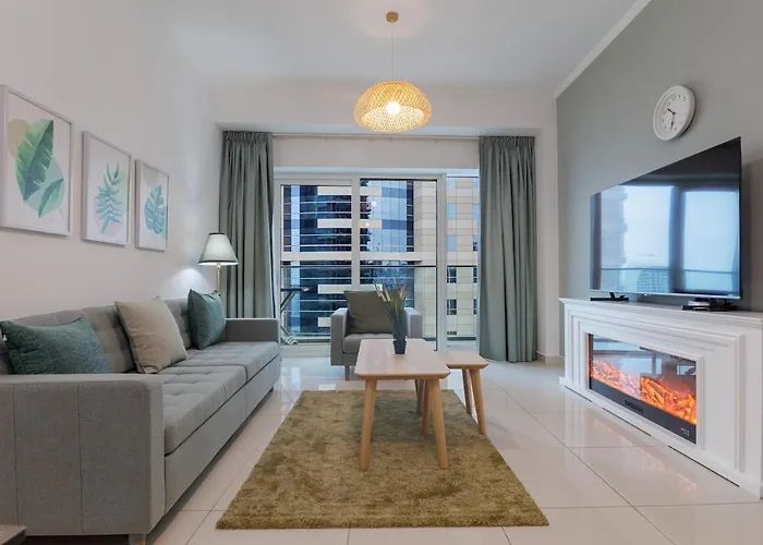 Sea View, Easy Access, Close To All Amenities
