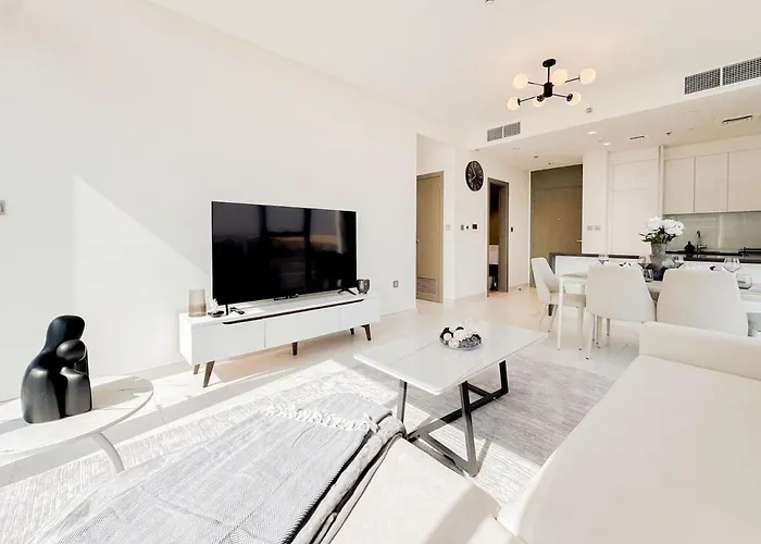 Azure - 1-Bed Luxury By Crystal Lagoon, Downtown