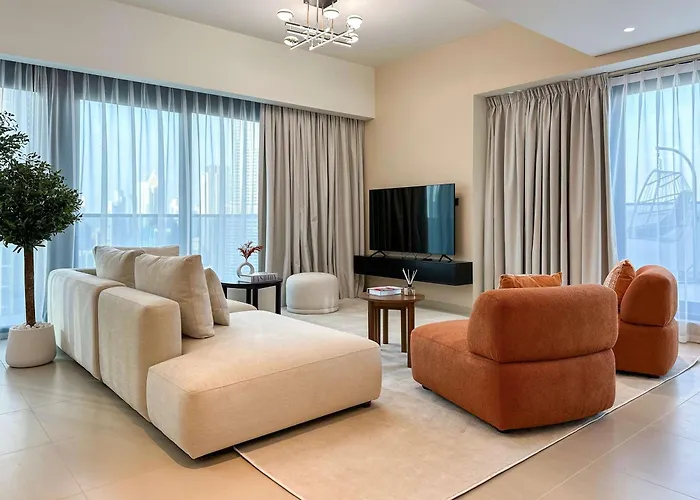 Unique Burj Khalifa View 3Br Condo On Top Floor
