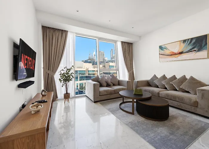 Vayk - Modern 1 Bd Apartment With Stunning City Views