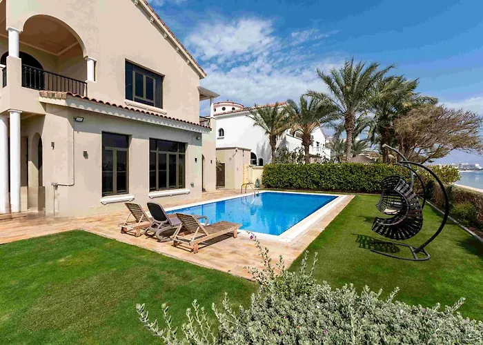 Frond D, Beachfront Villa, Palm Jumeirah - Mint Stay Homes