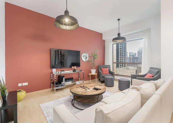 Stylish 4-Bedroom Apartment With Balcony Views In Jbr