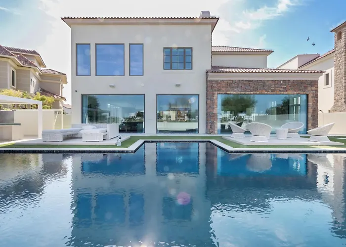 Livbnb-Luxurious Family Getaway, 6Br Villa