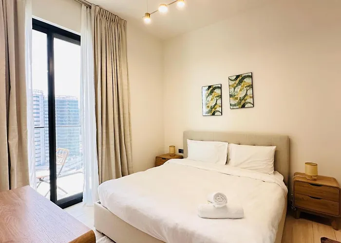 Oyo 1292 Home Fully Furnished 1Bed Apt @Jvc